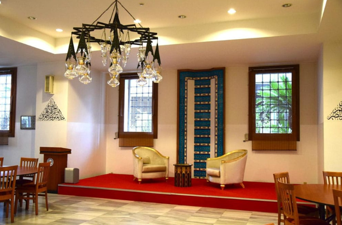  Masjid Tokyo Camii, Jepang jadi Lokasi Pernikahan Maia Estianty?