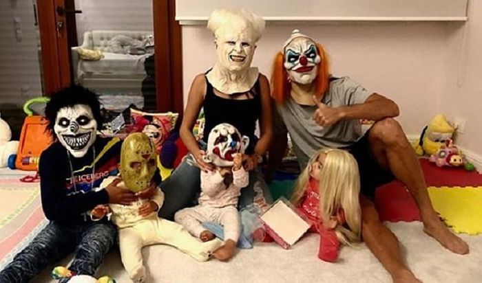 Keluarga Cristiano Ronaldo tampak menyeramkan dengan dandanan Halloween.
