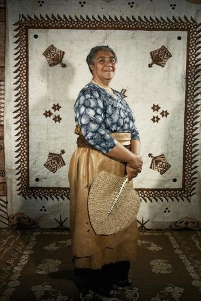 Ratu Salote Tupou III memimpin Pulau Tonga selama 48 tahun hingga meninggal pada 1965.