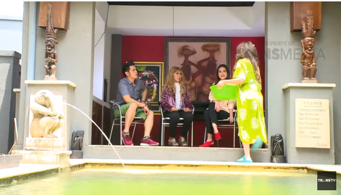 Rumah Barbie Kumalasari yang mewah dan luas