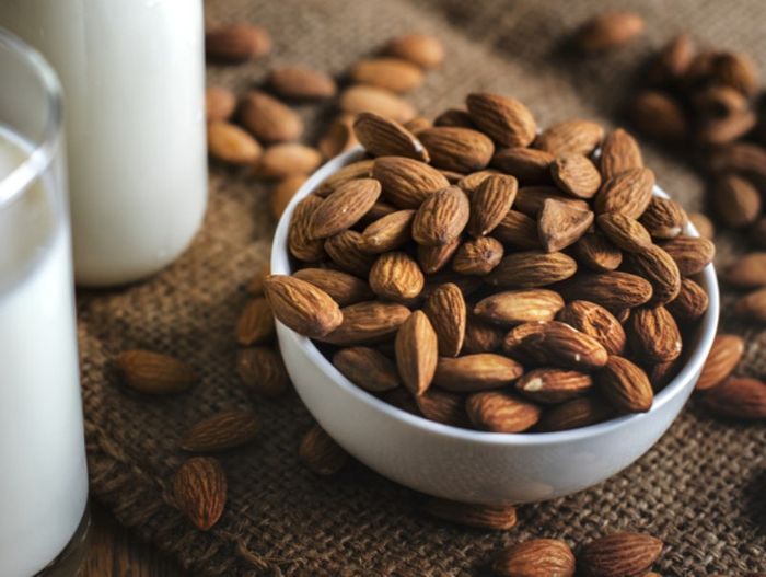 Kacang almond