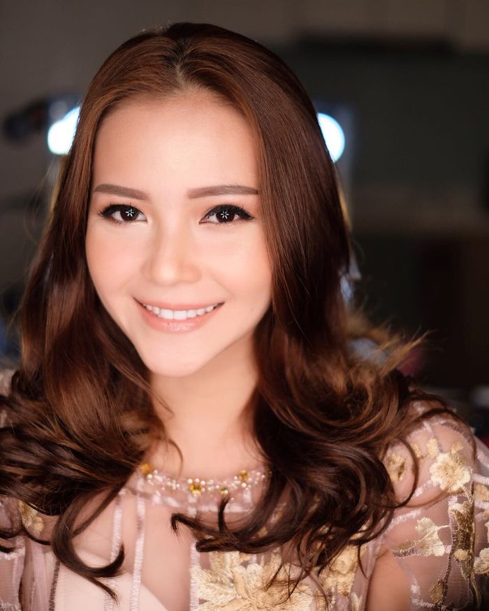 Diduga Jadi Kekasih Baru Kriss Hatta, Begini Cantiknya Voke Victoria