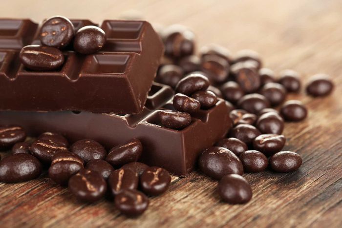 Ilustrasi dark chocolate.