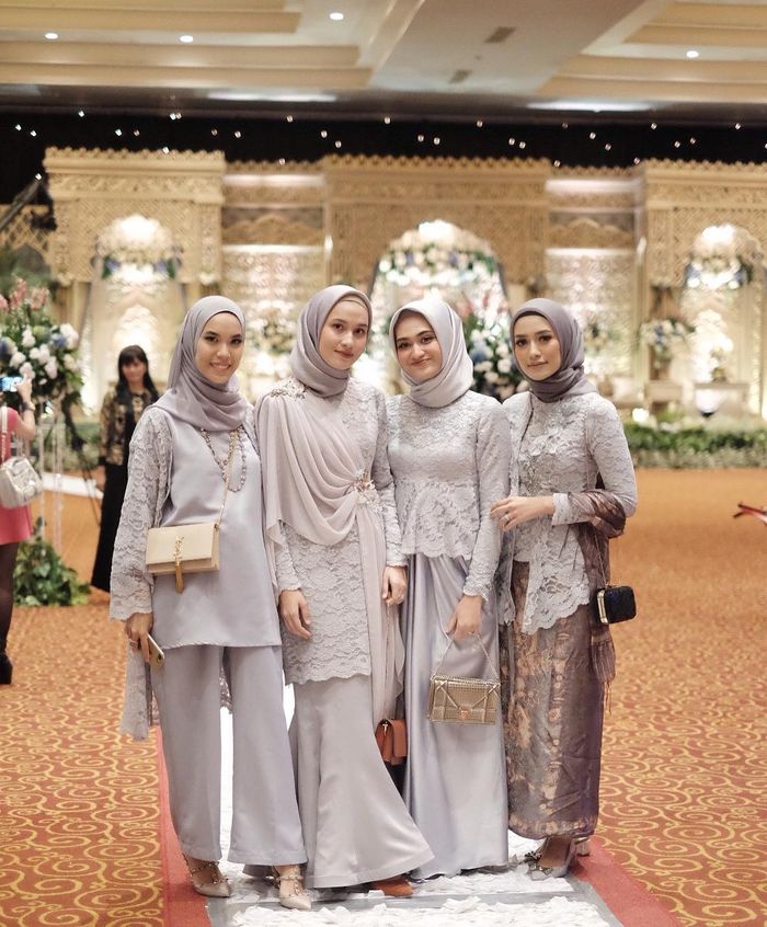 5 Inspirasi Busana Seragam  Bridesmaid  ala Selebgram 