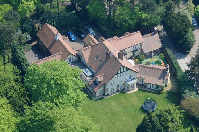 Rumah mewah Rio Ferdinand di Alderley Edge, Cheshire.