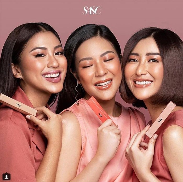 Tren Lipstik Glossy di 2019, Ini Rekomendasi 5 Lip Gloss Merk Lokal