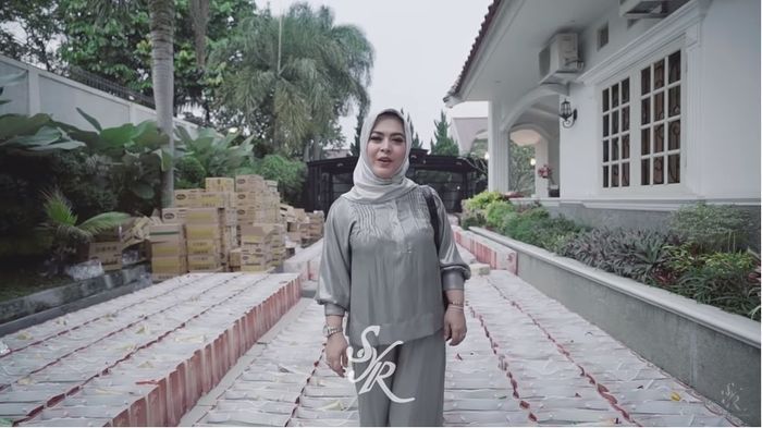 Rumah Mewah Syahrini, Bak Istana Negeri Dongeng!