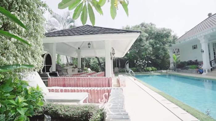 Rumah Mewah Syahrini, Bak Istana Negeri Dongeng!