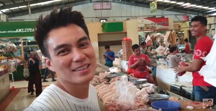 


Baim Wong belanja di Pasar