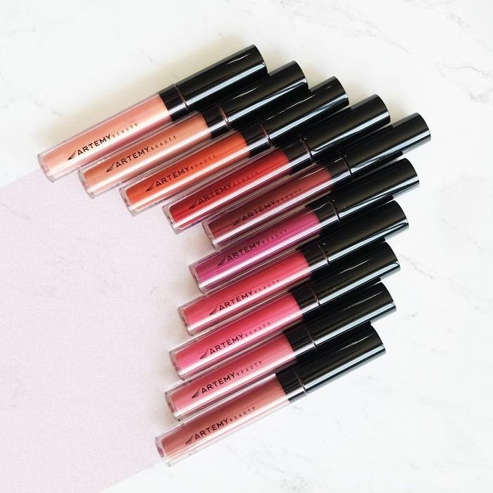 5 Rekomendasi Lip Cream Tahan Lama Mulai dari Harga 25 Ribu Rupiah