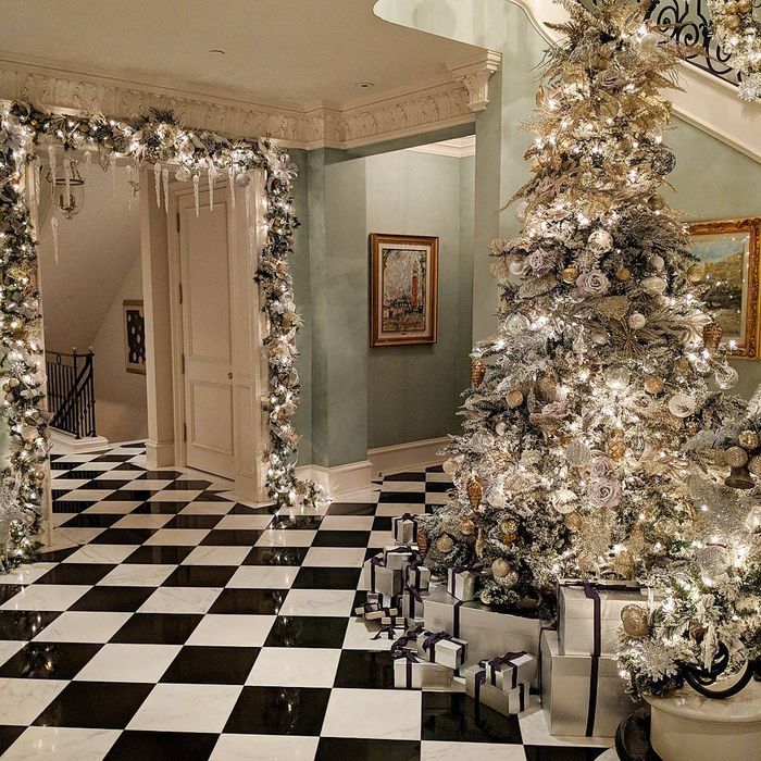 Inilah 10 Dekorasi Natal di Rumah Selebriti, Pakai Pohon 