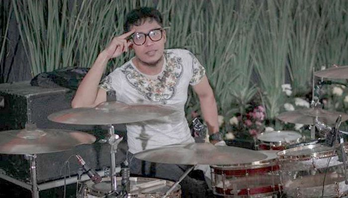 Andi Seventeen