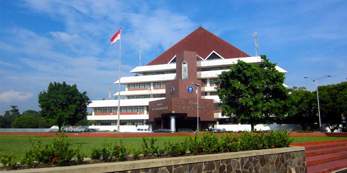 Ini 10 Universitas Terbaik di Indonesia Tahun 2018! Tertarik Daftar