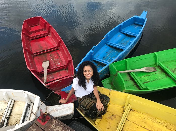 Gaya simpel Mutiara Baswedan