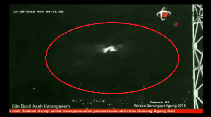 Gunung Agung kembali alami erupsi