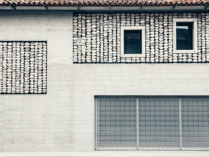 Stoned karya Stefano Pujatti