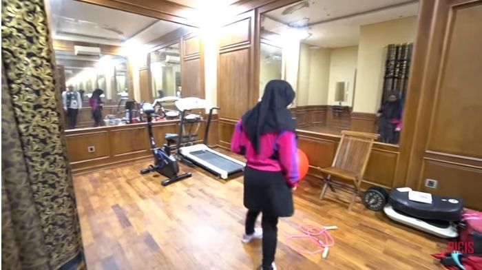 Rumah Mewah Sule di Bekasi yang Harganya Rp 15 Miliar