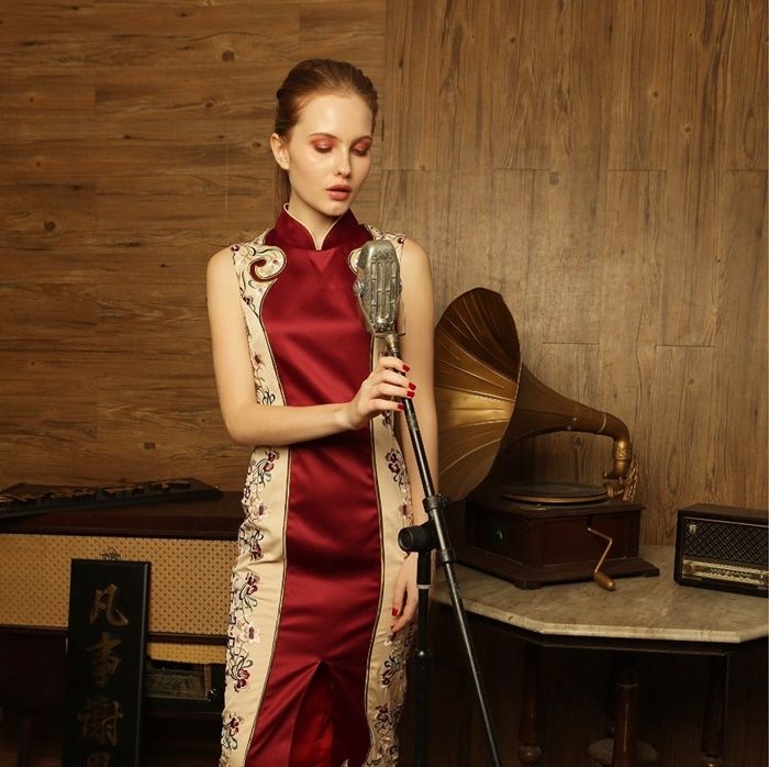 Tren Fashion Imlek 2019 dengan Cheongsam Modern dari Desainer 'Sissae' Inwi Willy - Motif Print