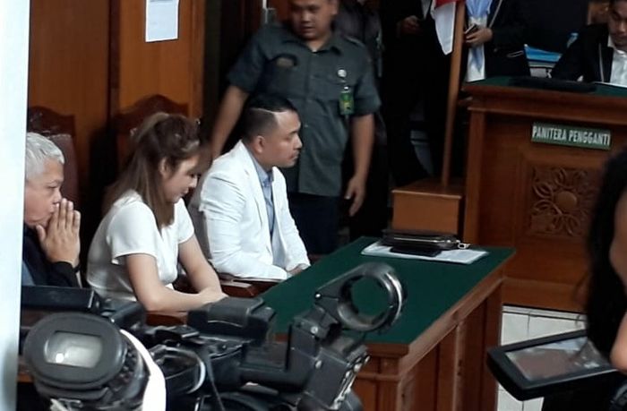 Gisella Anastasia saat menjalani sdang putusan perceraian di Pengadilan Negeri Jakarta Selatan, Rabu (23/1/2019).