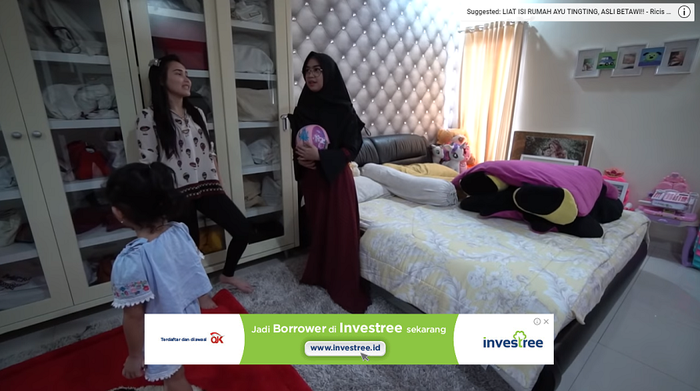 Curhat Kamarnya <a href='https://bangka.tribunnews.com/tag/berhantu' title='Berhantu'>Berhantu</a>, Rumah Mewah <a href='https://bangka.tribunnews.com/tag/ayu-ting-ting' title='Ayu Ting Ting'>Ayu Ting Ting</a> Tak Punya Mushola