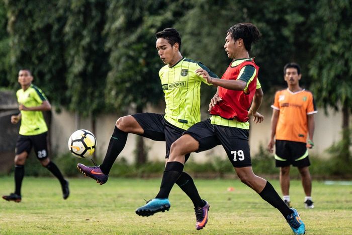 Sesi latihan Persebaya Surabaya pada Kamis (24/1/2019).