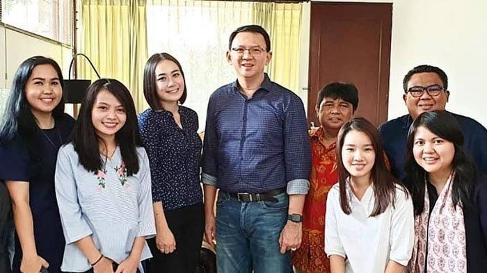 Foto-foto kebersamaan Ahok dan wanita yang diduga Bripda Puput Nastiti Devi.