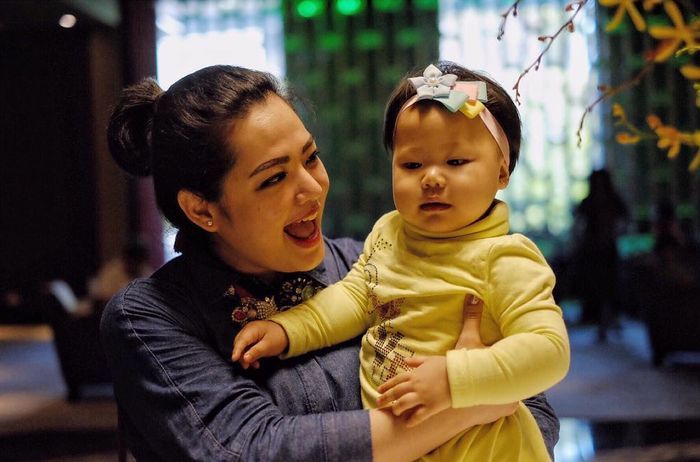 Presenter Cantik Ini Dulu Jadi Artis Terseksi di Indonesia, Penampilannya Bikin Pangling Usai Nikah!