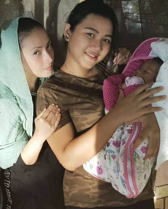 Paras Cantik Gita Reysa, Istri Kedua Bopak Castello