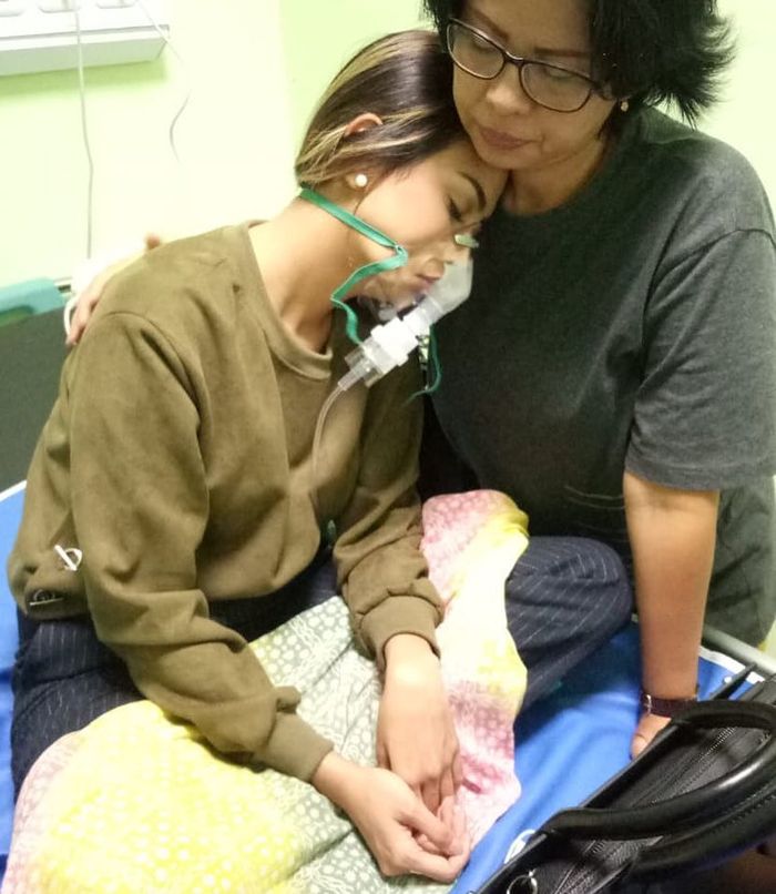 Kondisi Vanessa Angel setelah dilarikan ke rumah sakit akibat pingsan saat diperiksa di Polda Jatim.
