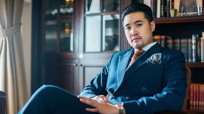 Richard Muljadi menikah dengan Shalvynne Chang