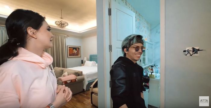 Potret kamar Luna Maya yang mewah dan punya nuansa klasik modern