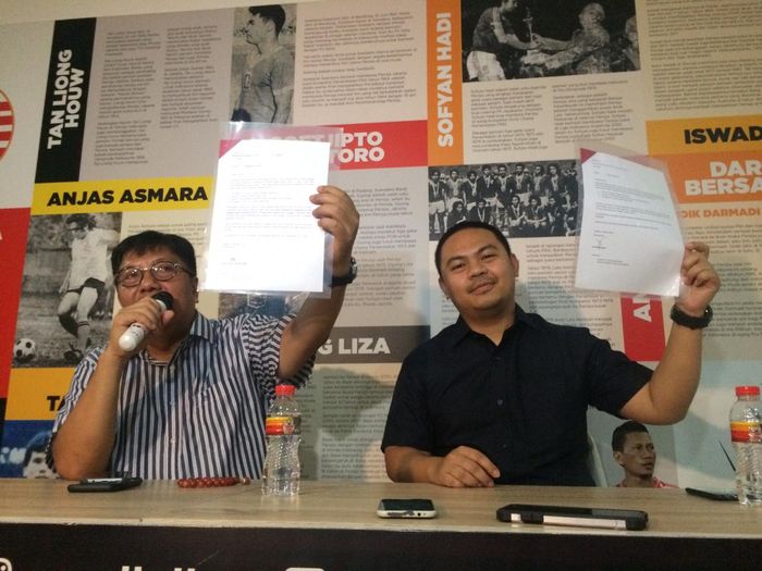 Gede Widiade (kiri) dan Rafli Perdana (kanan) memutuskan mundur dari Persija Jakarta.