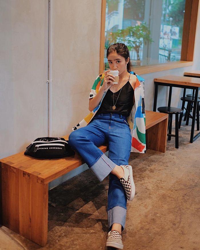 4 Gaya Trendi Febby Rastanty Pakai 1 Slip On Motif Checkered Semua Halaman Cewekbanget 4 Gaya Trendi Febby Rastanty Pakai 1 Slip On Motif Checkered Semua Halaman Cewekbanget