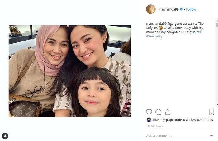 Potret awet muda ibunda Marshanda sukses bikin iri publik.