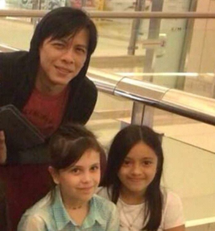 Ariel bersama Aleia dan putri Sophia Latjuba`