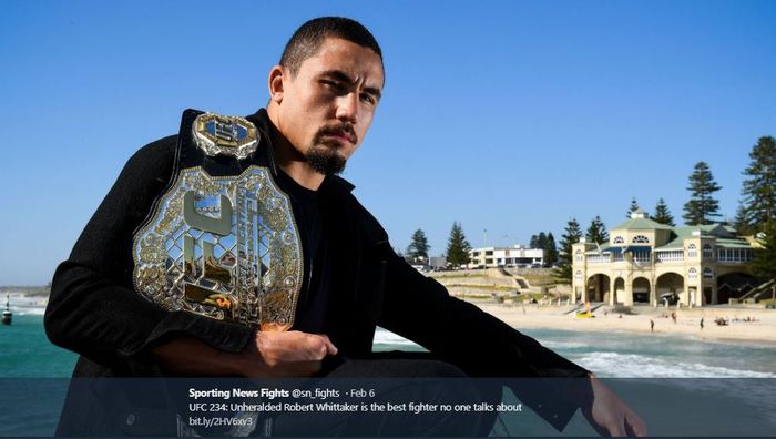 Robert Whittaker saat masih menjadi pemegang sabuk gelar juara kelas menengah.