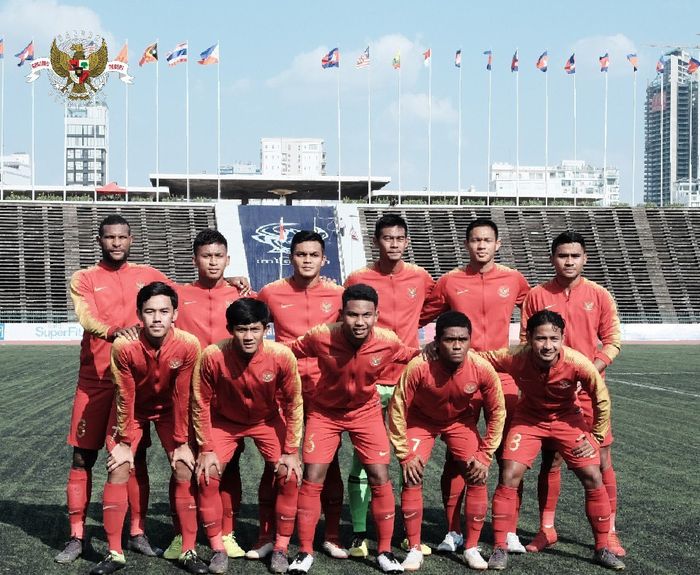 Timnas U-22 Indonesia jelang laga kontra timnas U-22 Malaysia pada laga kedua Grup B Piala AFF U-22 2019 di Stadion Olimpiade, Phnom Penh, Kamboja, 20 Februari 2019. 