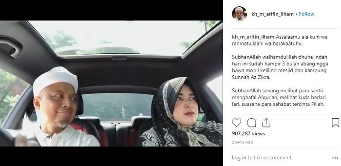 Berhasil Pulih dari Penyakit Kanker, Ustaz Arifin Ilham Menangis Saat Para Santri Mencium Tangannya
