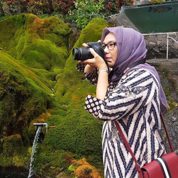 Ibu Andikha Pratama, Sherlie Subagyo
