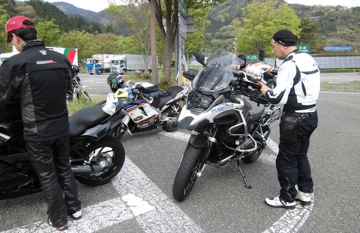 Tentukan pit stop