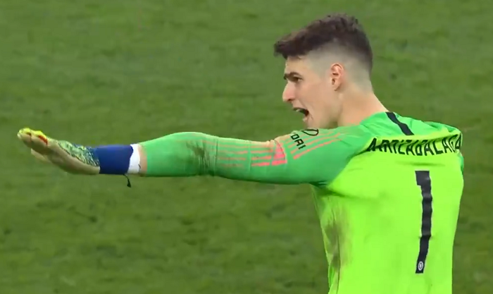 Kepa Arrizabalaga menolak diganti saat menghadapi Manchester City di Final Carabao Cup, Minggu malam (24/2).