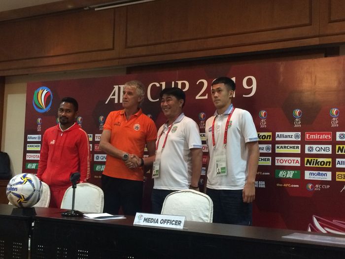 Preskon pertandingan Persija Jakarta melawan Becamex Binh Duong di Hotel Sultan, Senayan, Jakarta Pusat, Senin (25/2/2019)