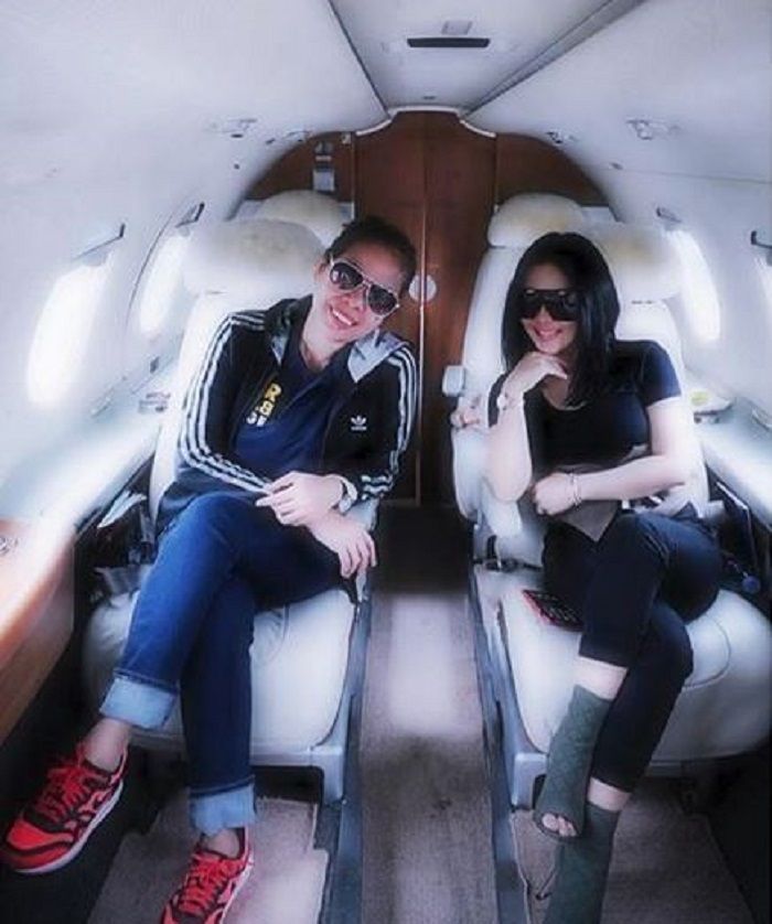 Syahrini dan Itha si Rein