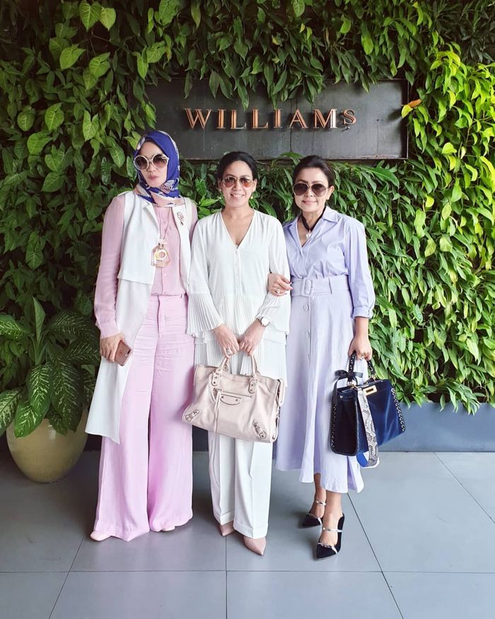 Tas Mayangsari diketahui berasal dari brand Fendi Roma