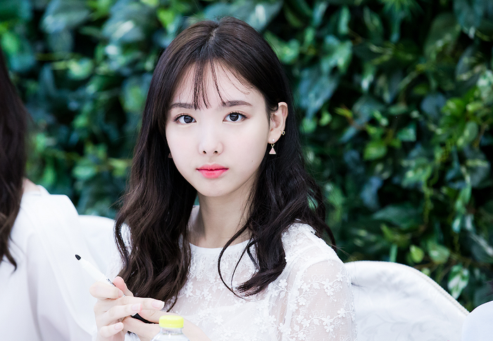 Nayeon 'TWICE'