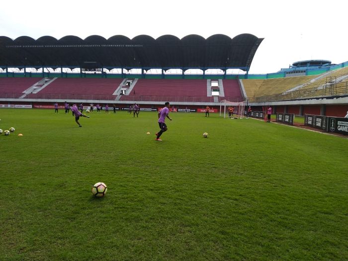 PSS Sleman mengikuti official training di Stadion Maguwoharjo, Depok, Sleman, Senin (4/3/2019) pagi.