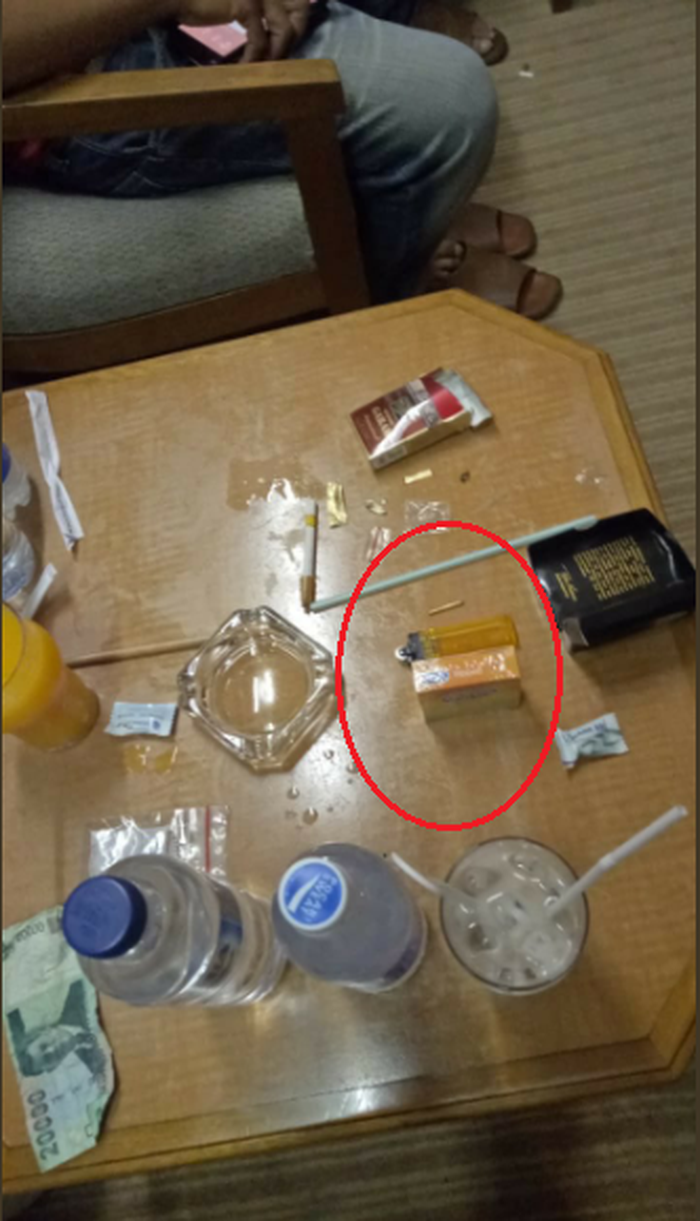Andi Arif ditangkap karena narkoba.