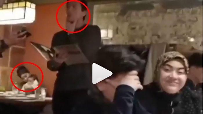 Syahrini dan Reino Barack tertangkap kamera sedang bersiap makan malam di Jepang