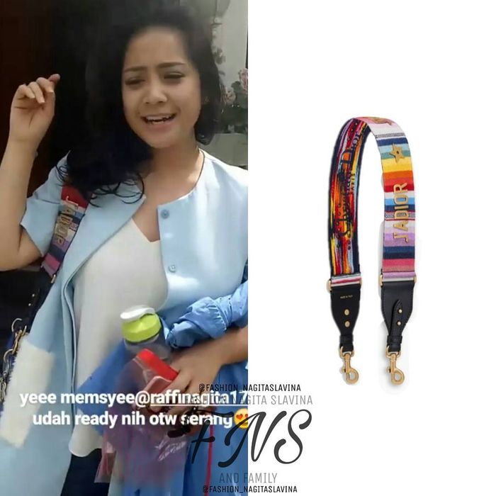Tali tas milik <a href='https://manado.tribunnews.com/tag/nagita-slavina' title='Nagita Slavina'>Nagita Slavina</a> yang berharga fantastis: Rainbow J’Adior Handbag Strap with Engraved Metallic Star by Dior