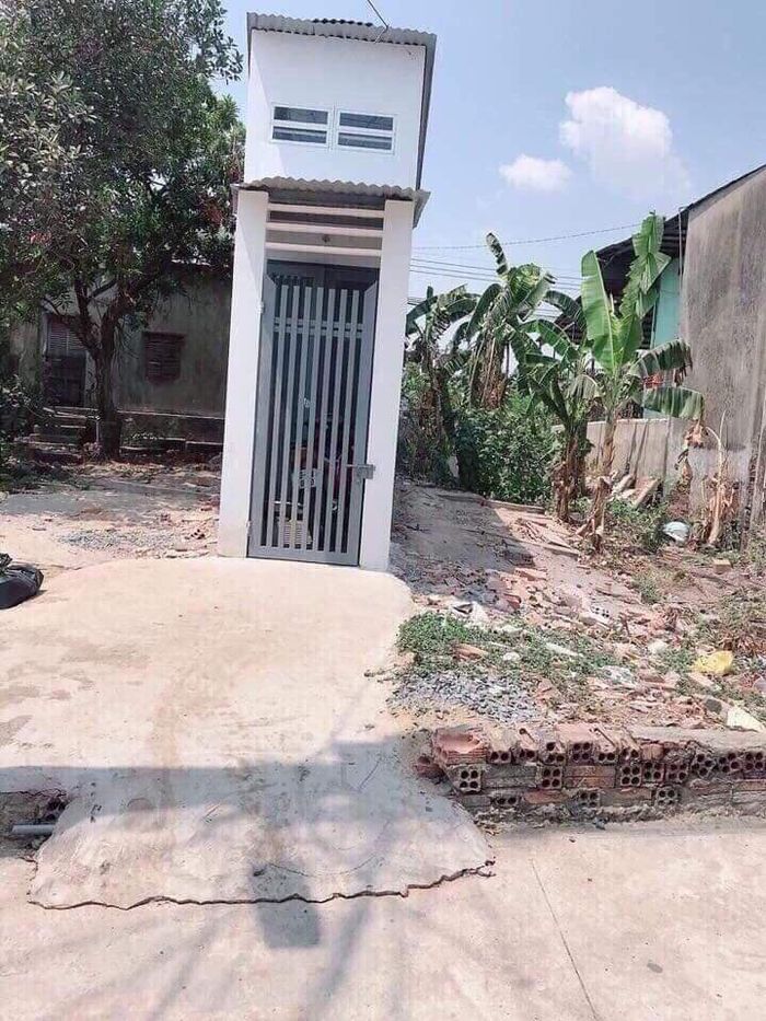 Rumah Unik Hanya Lebar 1 Meter Viral di Medsos